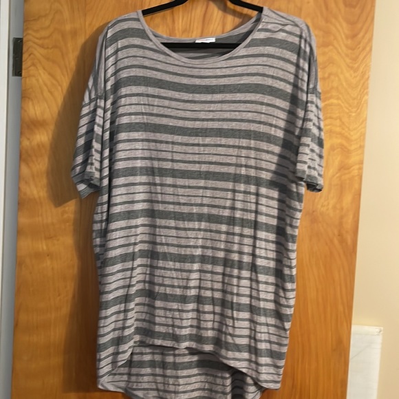 LuLaRoe Irma - Picture 3 of 4